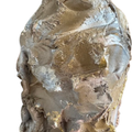 gros plan texture beige or sur bouteille vase