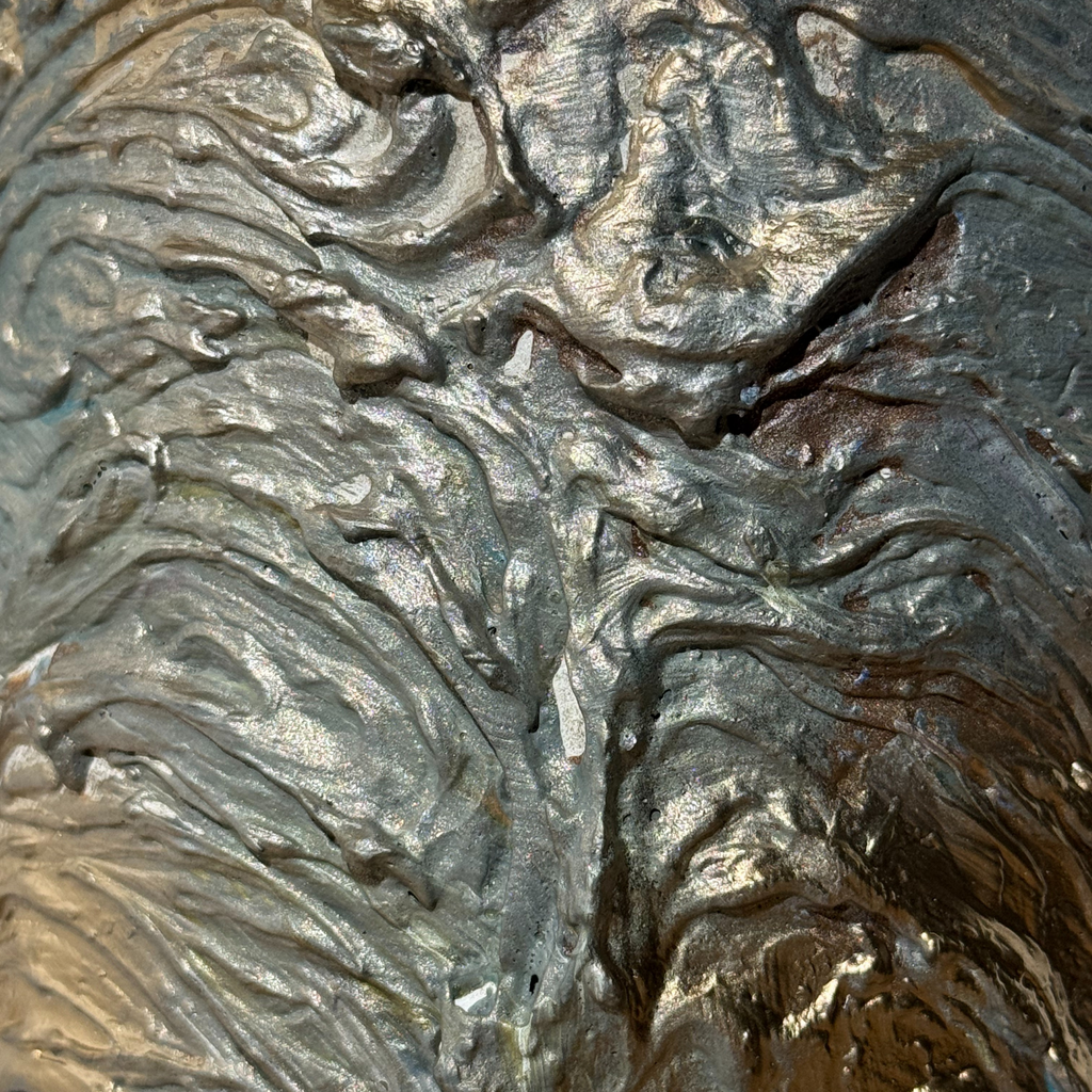 Texture vase relief